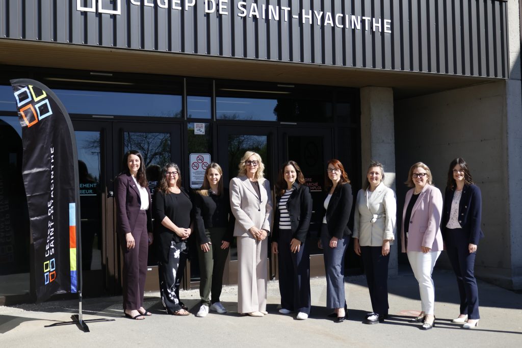 Visite de madame Montpetit au Cégep